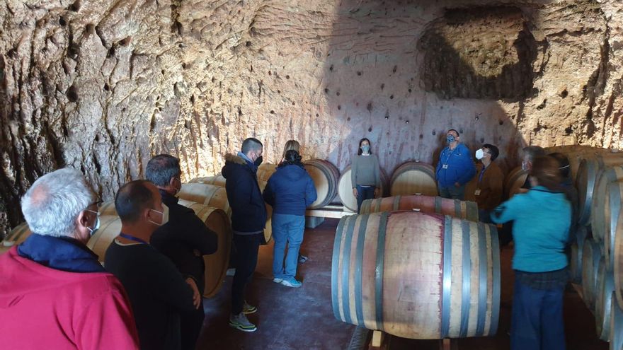 El centro dispone con varias zonas preparadas para que sus estudiantes desarrollen las actividades propias de una manera coherente y eficiente.