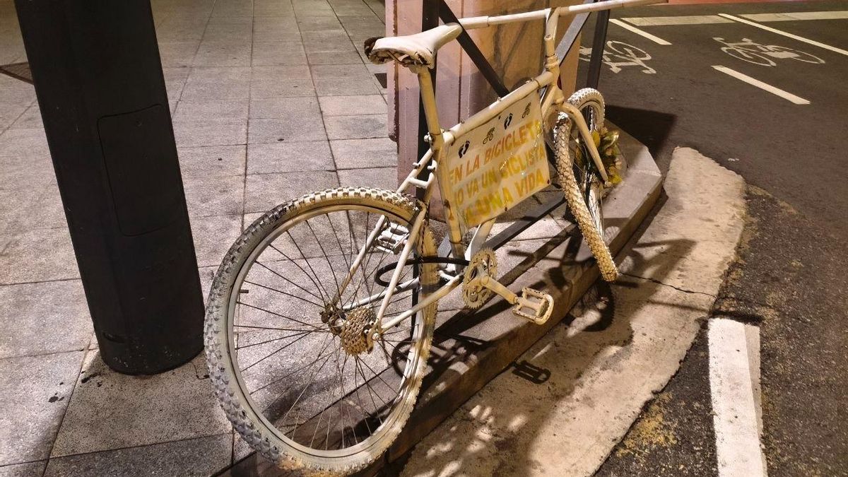 Vuelven a vandalizar la bicicleta de Logroño que recuerda a una víctima de un atropello mortal