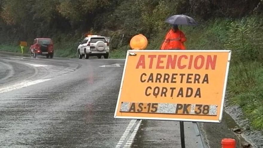'El Suroccidente también es Asturias' se moviliza en Cangas del Narcea para exigir carreteras "seguras y modernas"