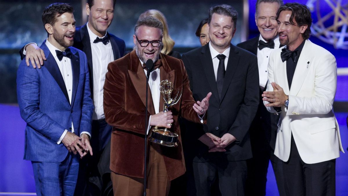 Las series que arrasaron en los premios Emmy 2025: dónde ver ‘The Studio’, ‘The Pitt’ y ‘Adolescencia’