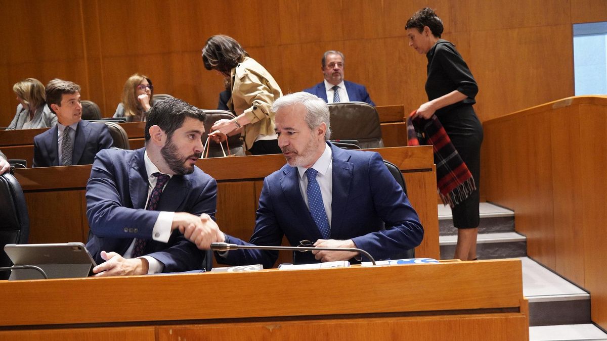 La extrema derecha ya impone su agenda en Aragón y logra el apoyo del PP en las Cortes para una moción antiinmigración