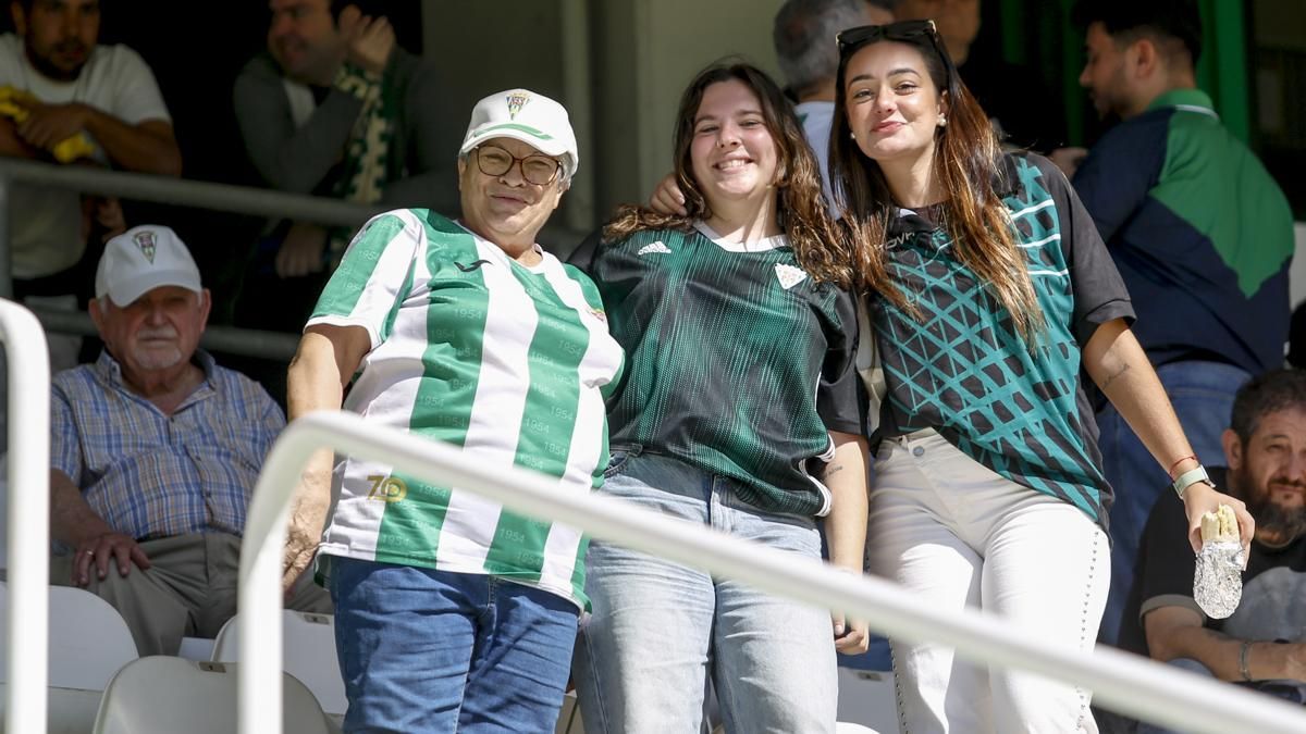 Grada Blanquiverde del Córdoba CF - SD Eibar