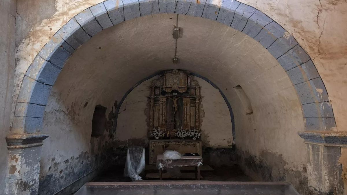 El futuro de la iglesia de San Salvador de Rodanillo vuelve a las Cortes de Castilla y León tras seguir su deterioro