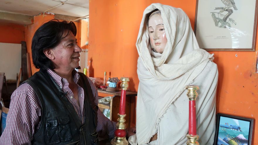 Cuesta, un "doctor" de la restauración y guardián de la memoria colonial de Ecuador