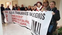 Imagen del encierro sindical en las oficinas del IVASS