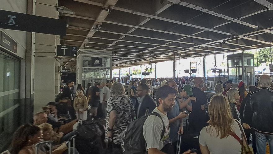 Un apagón deja sin electricidad al sureste de Francia durante horas y las autoridades denuncian un "sabotaje"