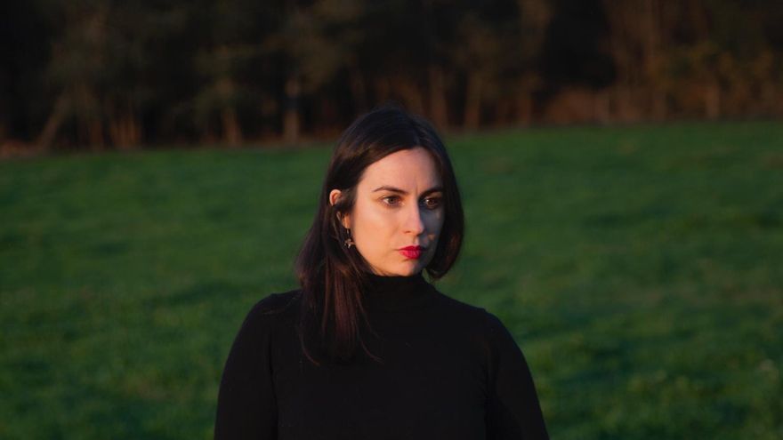 María Sánchez, escritora y veterinaria rural: "Habría que facilitar el acceso a una vivienda digna en los pueblos"