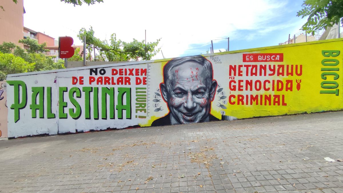 El mural inicial contra Netanyahu que pintó el artista catalán Roc BlackBlock, en el barrio de El Clot de Barcelona.