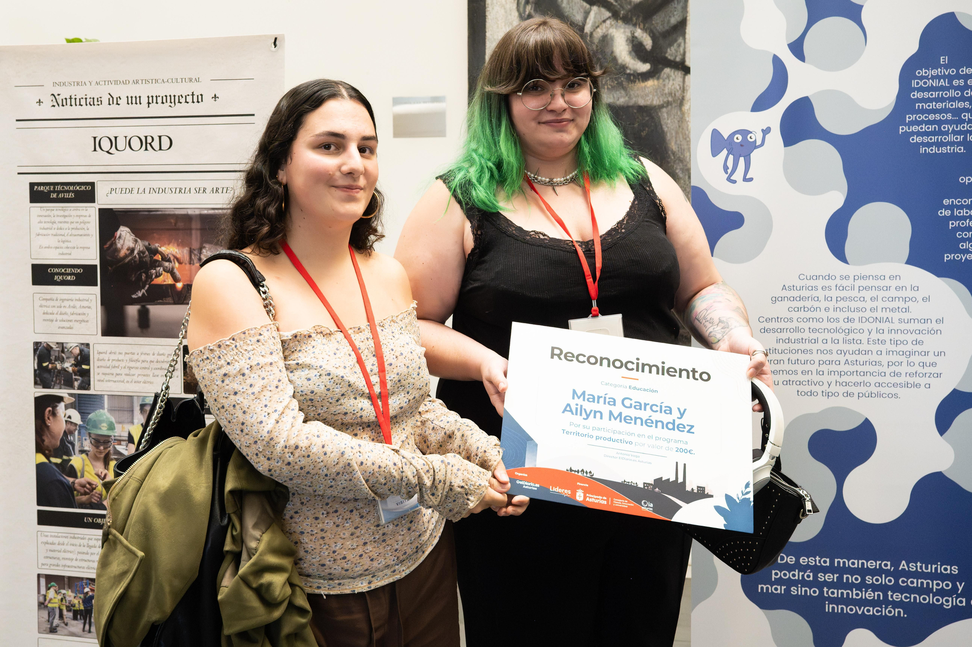 María García y Ailyn Menéndez, estudiantes de ESAPA