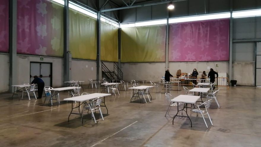 Interior de la caseta del Jaén Arena, espacio habilitado para albergar a los temporeros que llegan a la capital jiennense