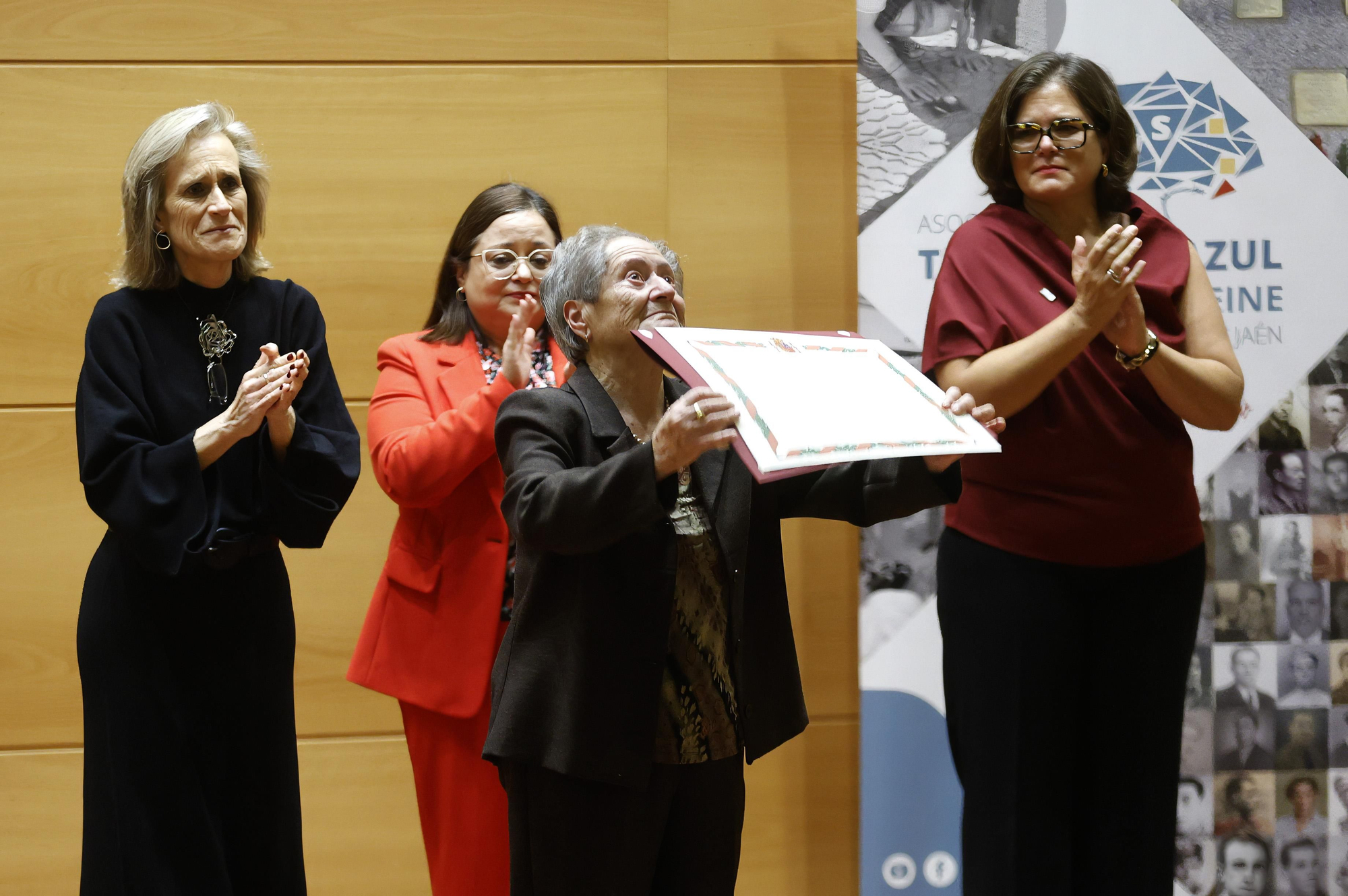 Acto de reconocimiento y reparación a represaliados por el franquismo y deportados a campos nazis