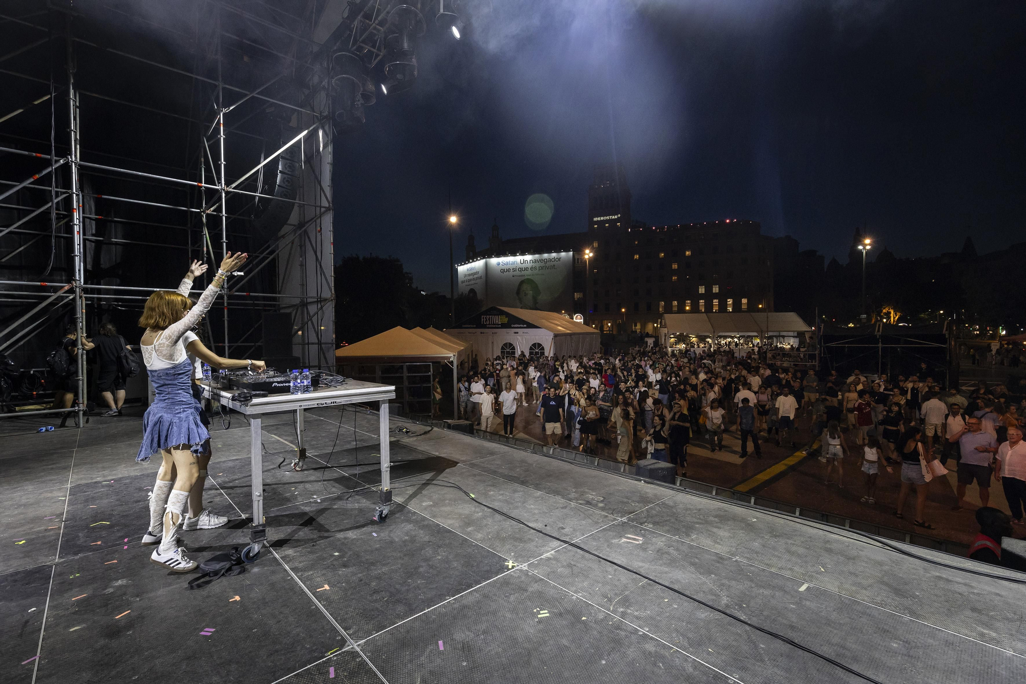 Nòvies hizo bailar a los aistentes con su dj set