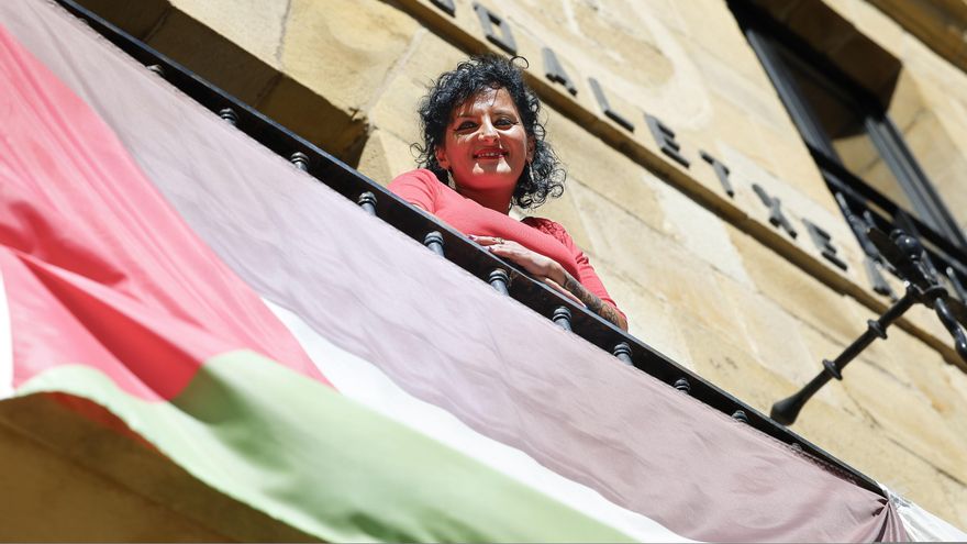 La alcaldesa de Bermeo, de origen palestino, pide no "ser cómplices del genocidio" en Gaza