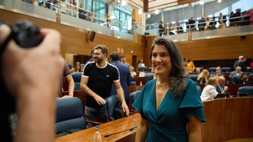 La portavoz de Más Madrid en la Asamblea Manuela Bergerot durante la primera sesión del debate delestado de la región.