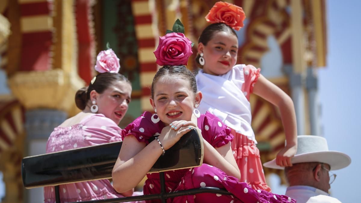 XI Exhibición de carruajes de tradición y llegada del estandarte de la Virgen de la Salud