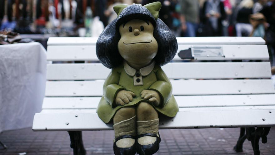 Por qué Mafalda empieza por M y cada detalle de su 'vida' en el libro que celebra sus 60 años