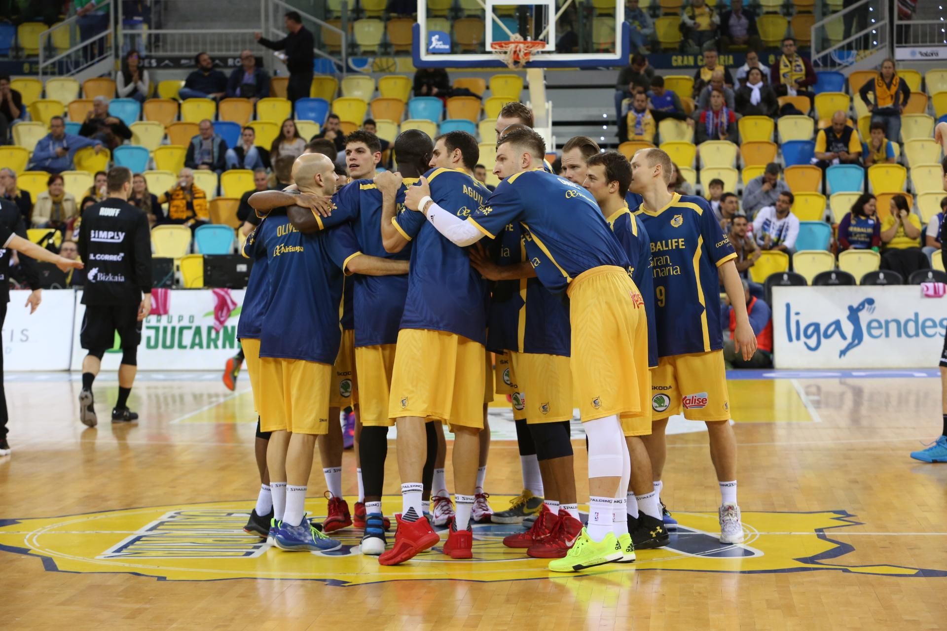 Partido entre el Herbalife Gran Canaria y el Dominion Bilbao Basket en el Gran Canaria Arena. (Alejandro Ramos).