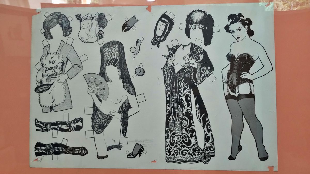 Recortable de muñecas protagonizado por Alaska