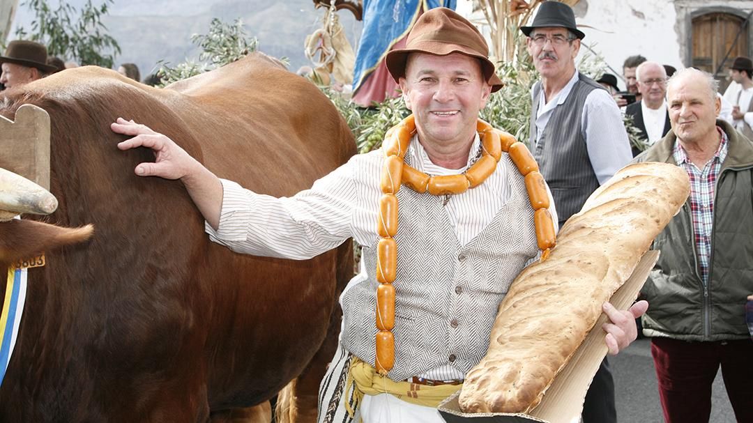 Las calles de Santa Lucía de Tirajana se llenan con motivo de la romería de Los Labradores. (Foto: Alejandro Ramos).