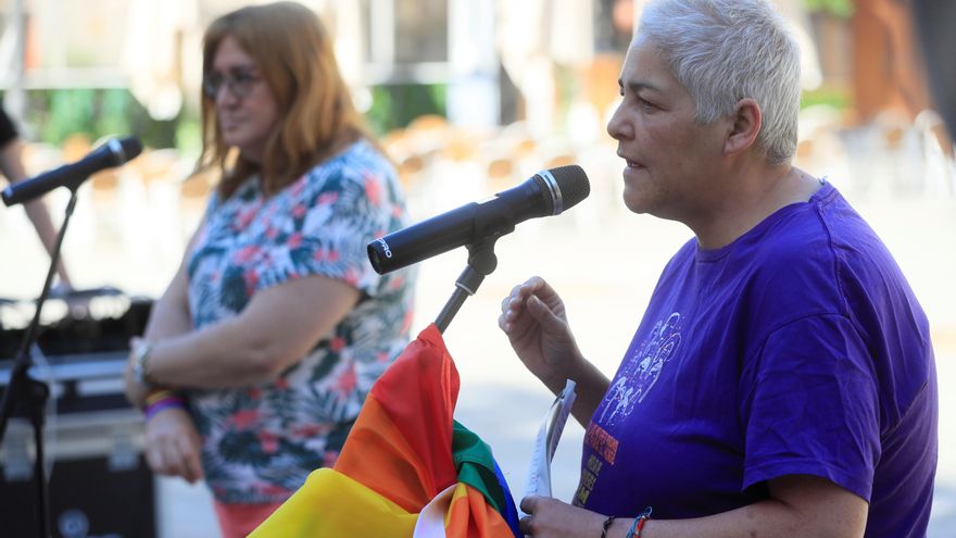 Colectivos LGTBI ven "voluntad" de consensuar la ley trans antes del Orgullo