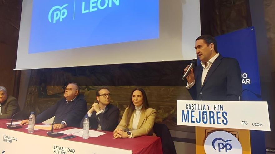 El PP relega a Quiñones como candidato por León y designa a la exconcejala María José Álvarez Casais
