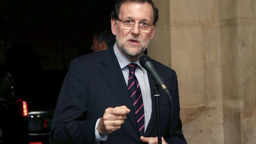 Rajoy dice que dejar de fumar en Eurovegas "será la última decisión que se tome"