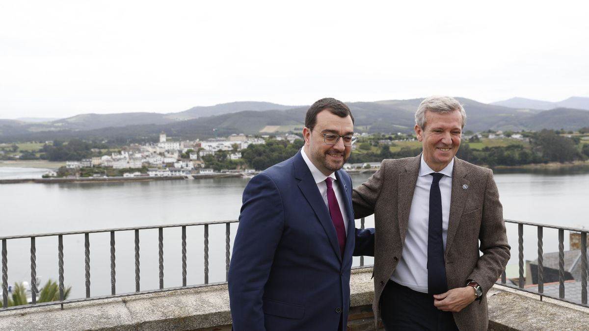 Barbón y Rueda escenifican en Ribadeo su complicidad y ensalzan ambas autonomías como "tierras de inversiones"