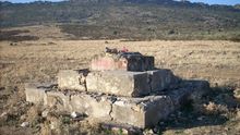 Peana de una cruz del campo, campo de concentración de Castuera