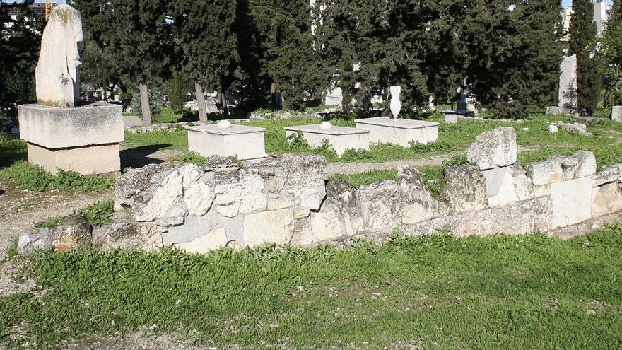 Los griegos creaban tabletas de maldición para seguir castigando a sus enemigos después de su muerte