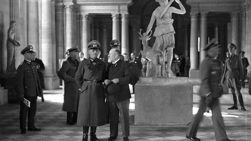 'La libertad huyendo del pueblo', lo último del escritor leonés Javier Pérez