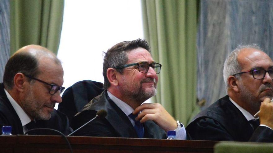 El exjuez corrupto Salvador Alba vuelve a recusar al presidente del TSJC para evitar la orden de busca y captura