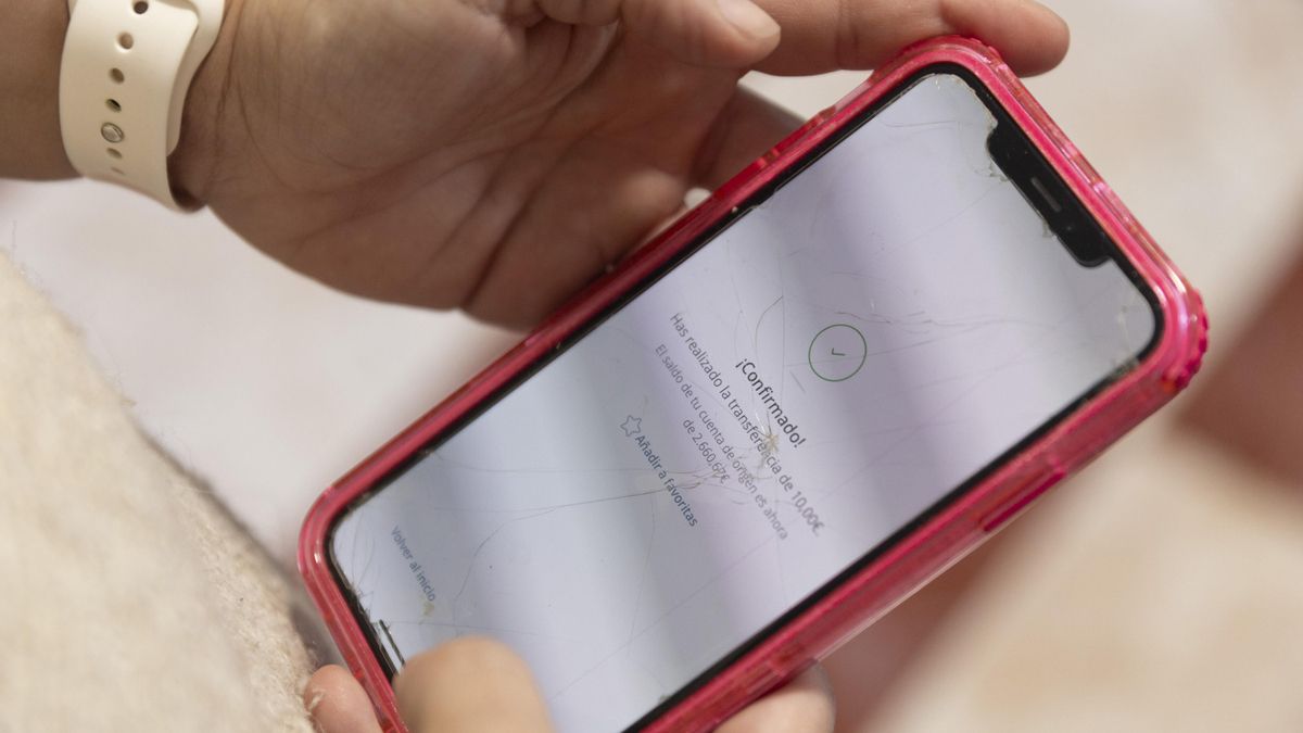 Se acerca el segundo pago de la Renta y este es el sms que envían los ciberdelincuentes haciéndose pasar por Hacienda