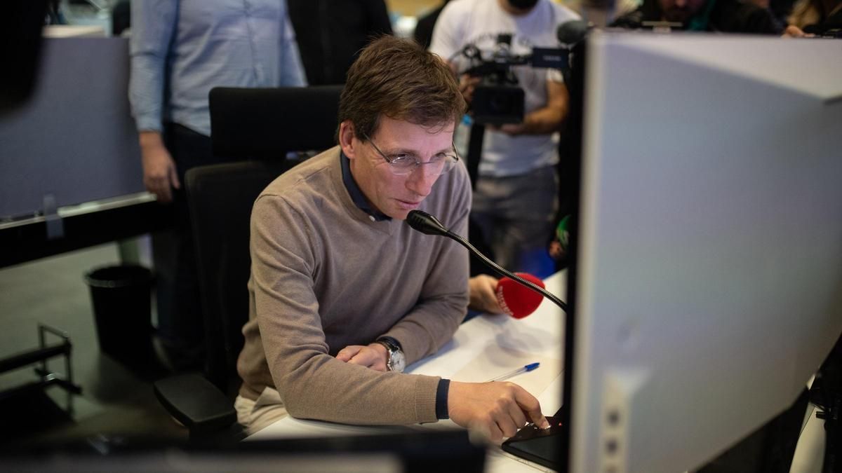 Almeida se aplica el mandamiento del teletrabajo por la visita del Papa y el Ayuntamiento lo pone en práctica