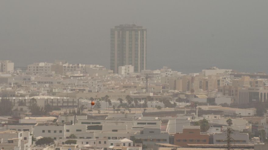 La calima obliga a activar la prealerta en tres islas de Canarias desde este sábado