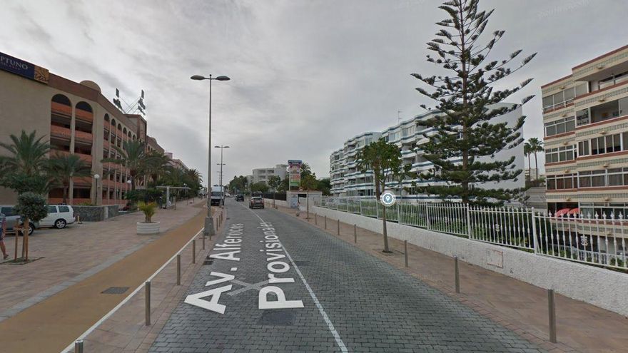 La avenida Alféreces Provisionales de San Bartolomé de Tirajana pasa a ser la avenida 8 de Marzo