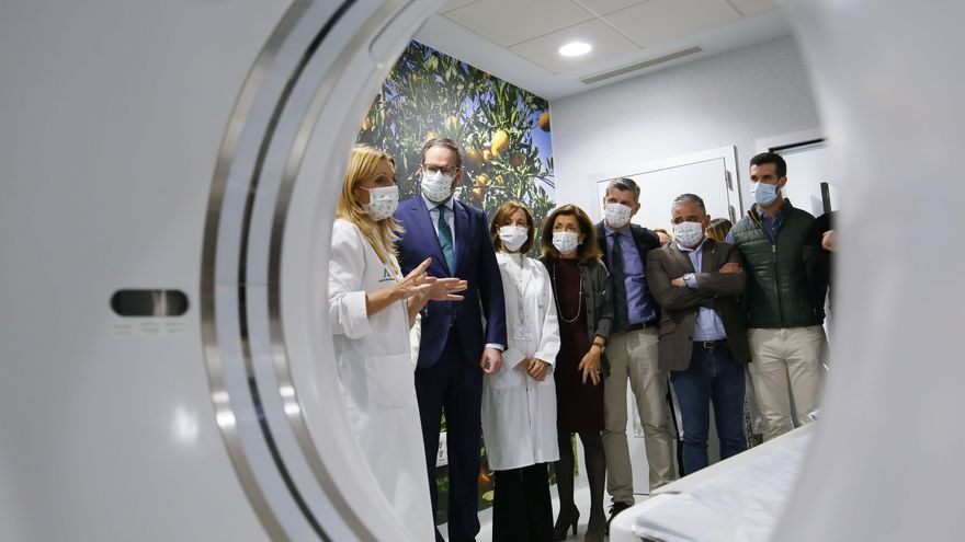 Visita de las autoridades al centro sanitario.