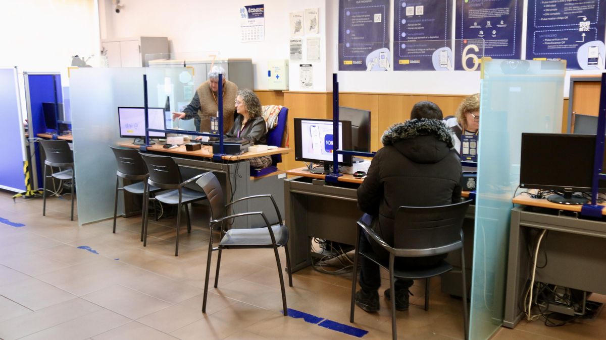 L'Hospitalet inicia una prueba piloto para asignar automáticamente cita previa para los trámites de extranjería