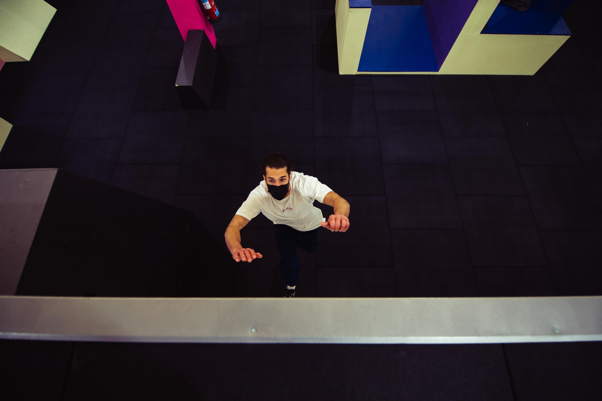 Eduardo Arocha en la Nave Parkour