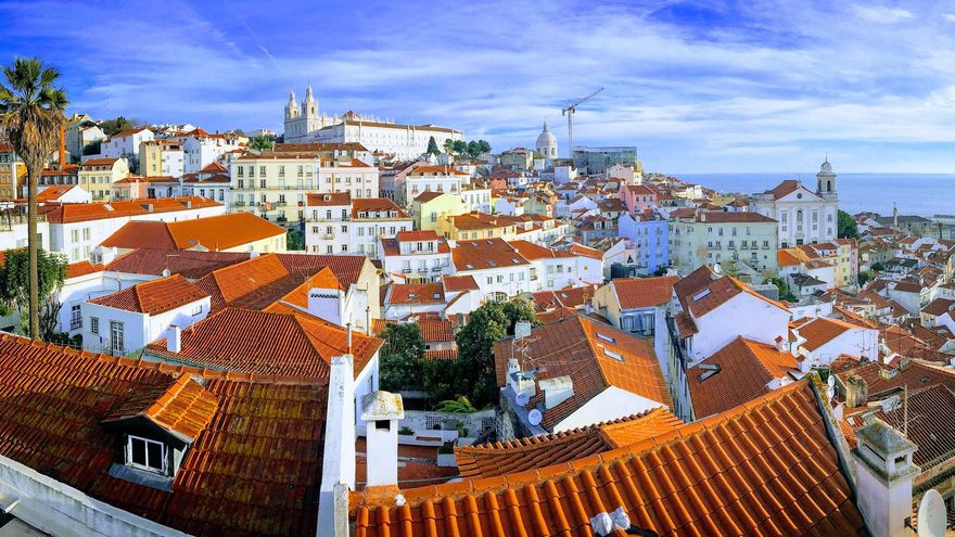 Un paseo por la Alfama secreta: detalles del barrio más auténtico de Lisboa
