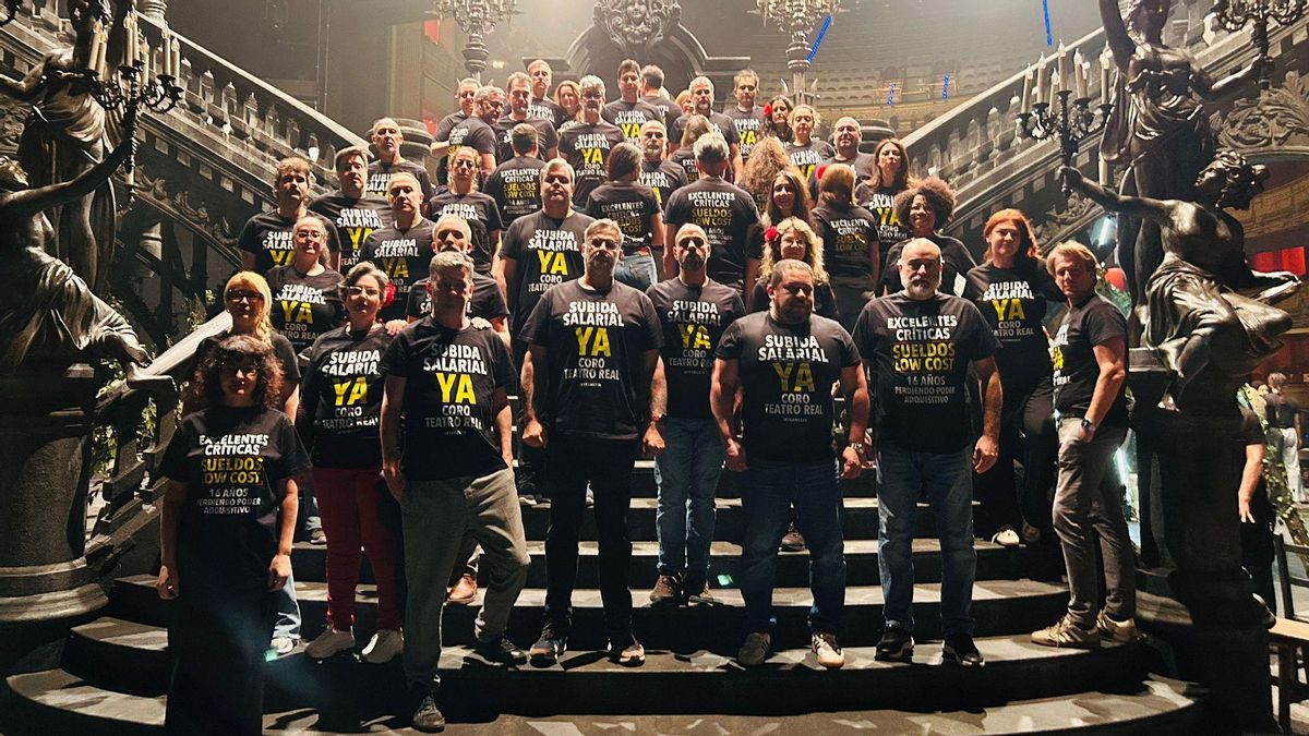 El coro del Teatro Real denuncia 16 años de estancamiento salarial:  "Queremos frenar la fuga de talento"