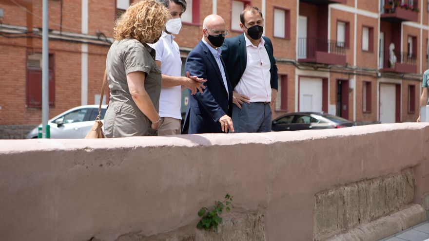 El consejero Ciriza y el alcalde Alberto Añón junto al concejal Jairo Alonso y la concejala Rosa María Iglesias