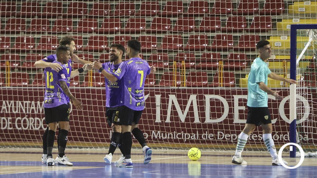 El partido amistoso del Córdoba Patrimonio contra el Jaén FS, en imágenes