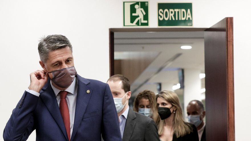 El alcalde de Badalona, Xavier García Albiol, a su llegada a la rueda de prensa que ha ofrecido este viernes.