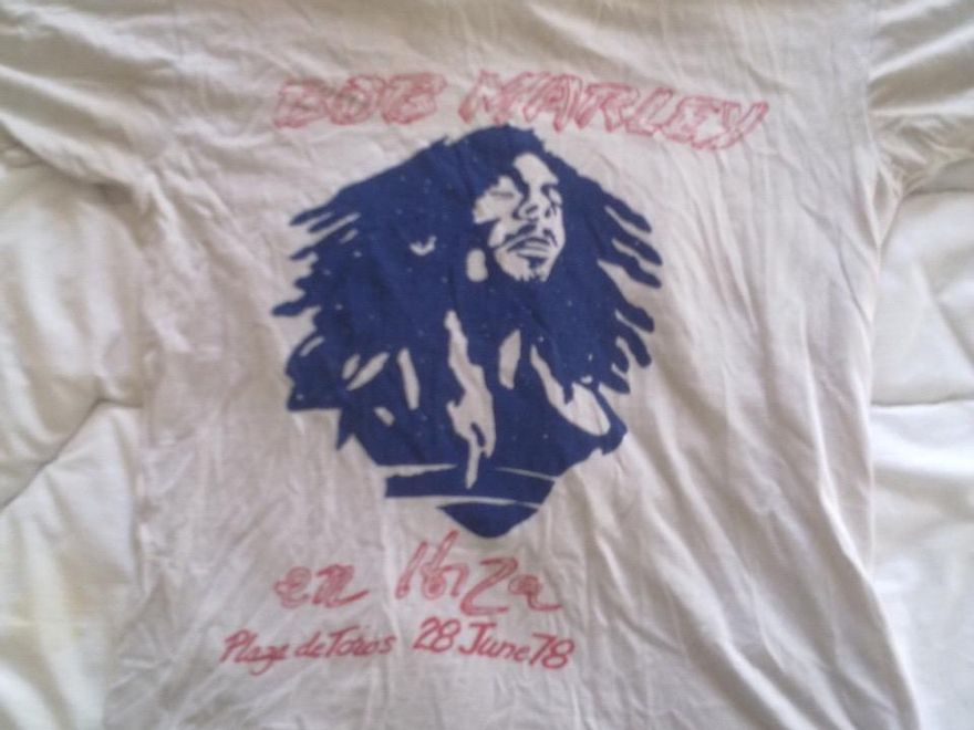 Camiseta conmemorativa del concierto de Bob Marley en Eivissa.