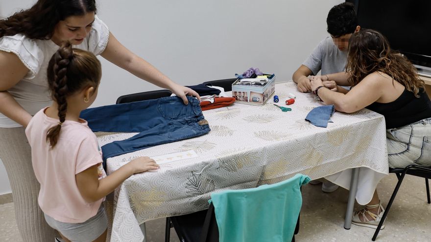 'El pisito', el aula donde niños con necesidades especiales aprenden a ser independientes