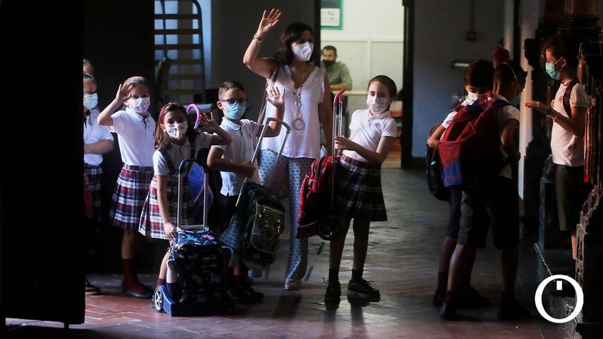 Alumnos del Colegio La Inmaculada en su vuelta al cole