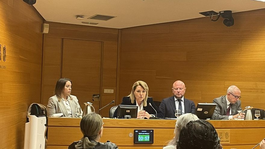 El Consell de Mazón anuncia medidas contra la ocupación de viviendas y evita aplicar la ley para frenar el precio de los alquileres