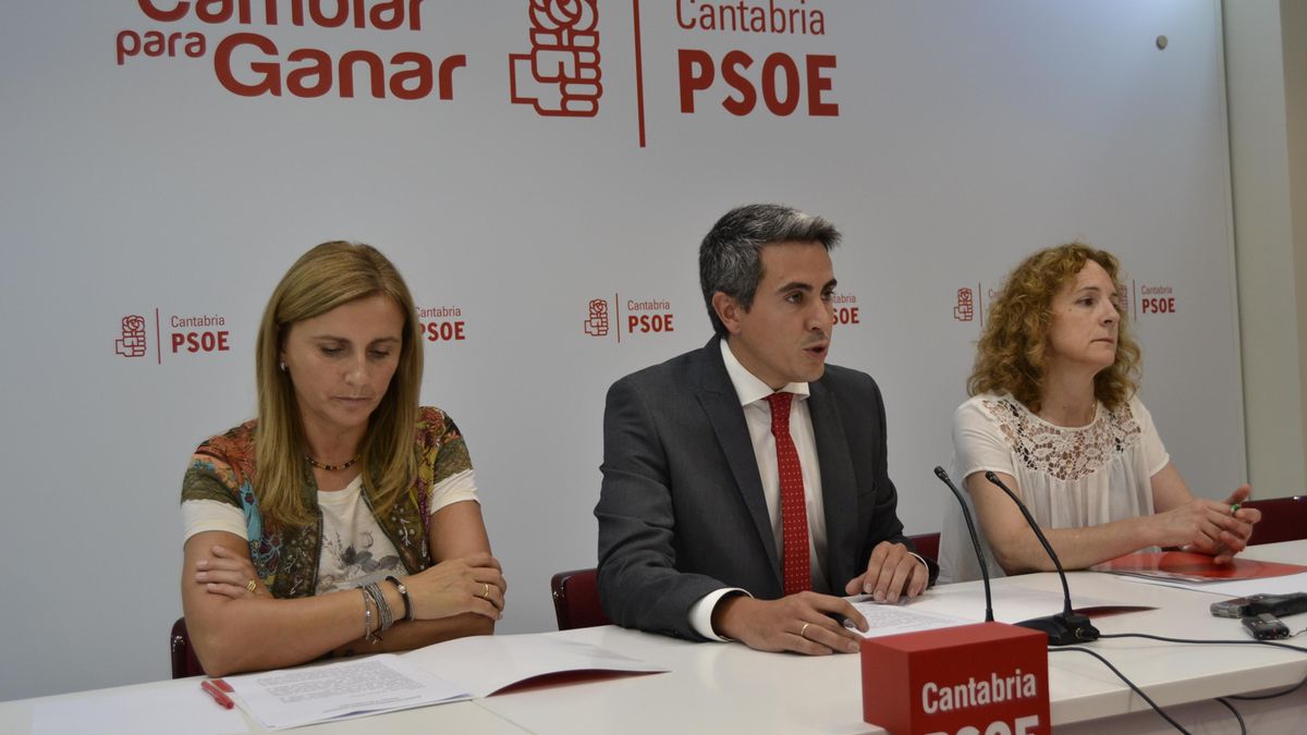 Zuloaga, junto a la secretaria de Organización, Noelia Cobo, y de Política Institucional, Isabel Fernández. | R.V.