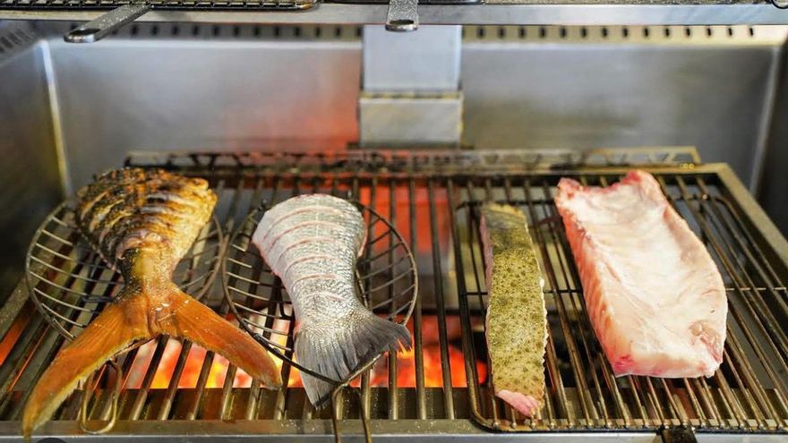 FOTO 1 piezas de pescado a la brasa rte Embacadero