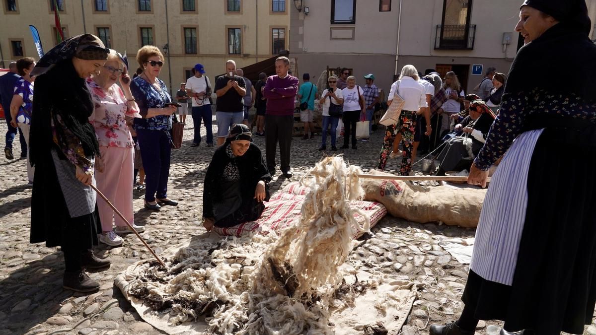 Celebración de la Romería de La Melonera en la Plaza del Grano de León. 